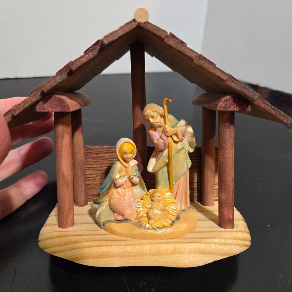 Vtg 1989 Fontanini Mini Wood Manger Nativity Scene Mary Joseph‎ Jesus 4.5" Italy